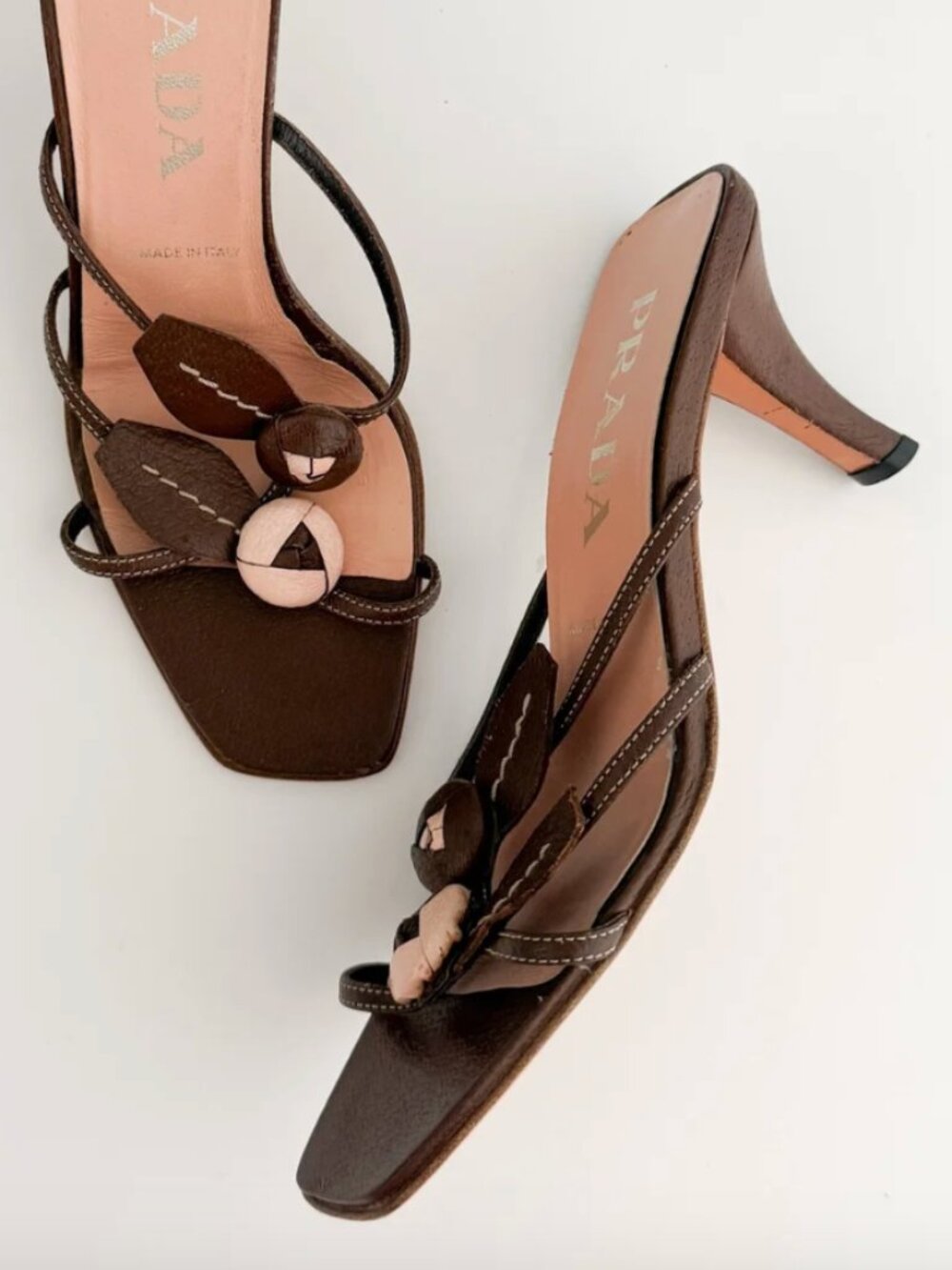 Prada 1990s brown rosebud kitten heels mules strappy leaf flower sandals 38 - Picture 5 of 10